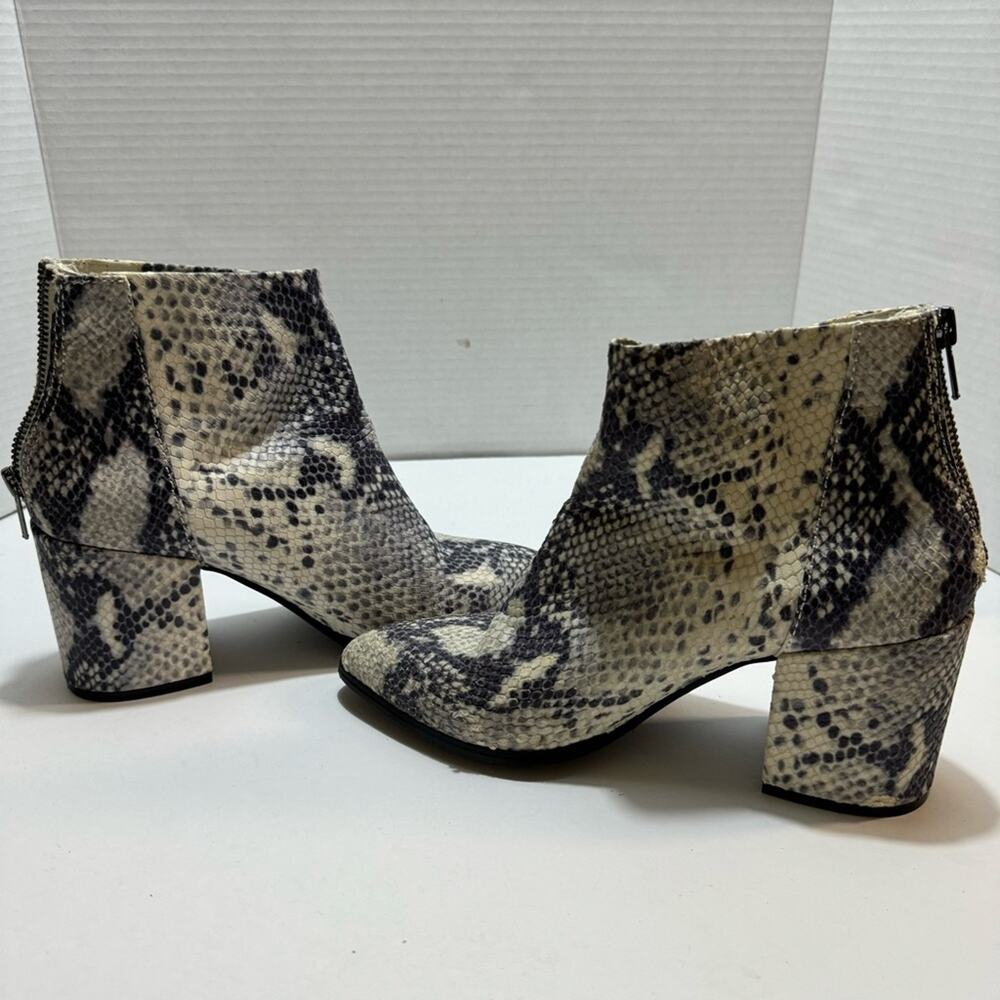 Steve Madden Jillian ankle boots size 7